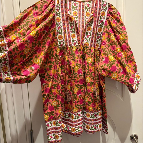 Millie Tops - Vibrant Floral Women's Blouse